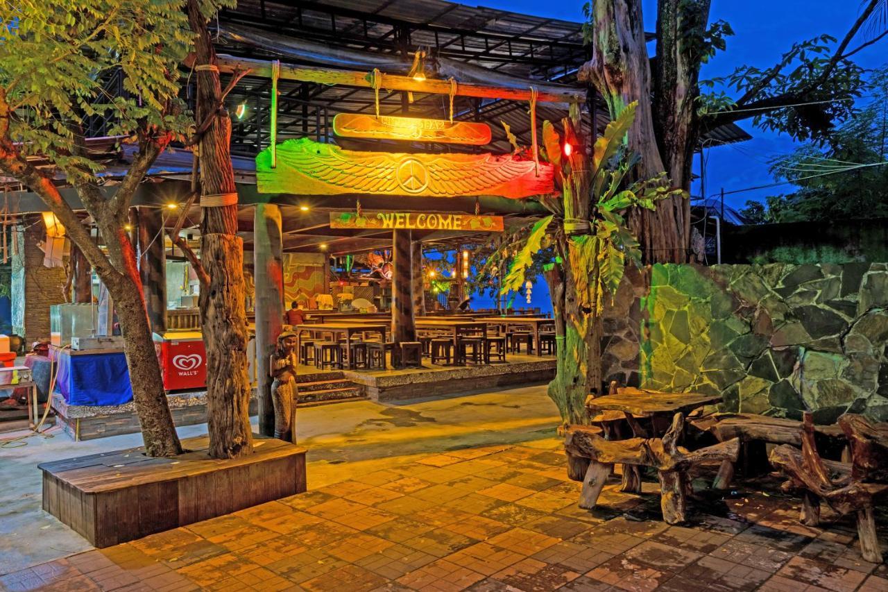Phi Phi Andaman Legacy Resort Exterior foto